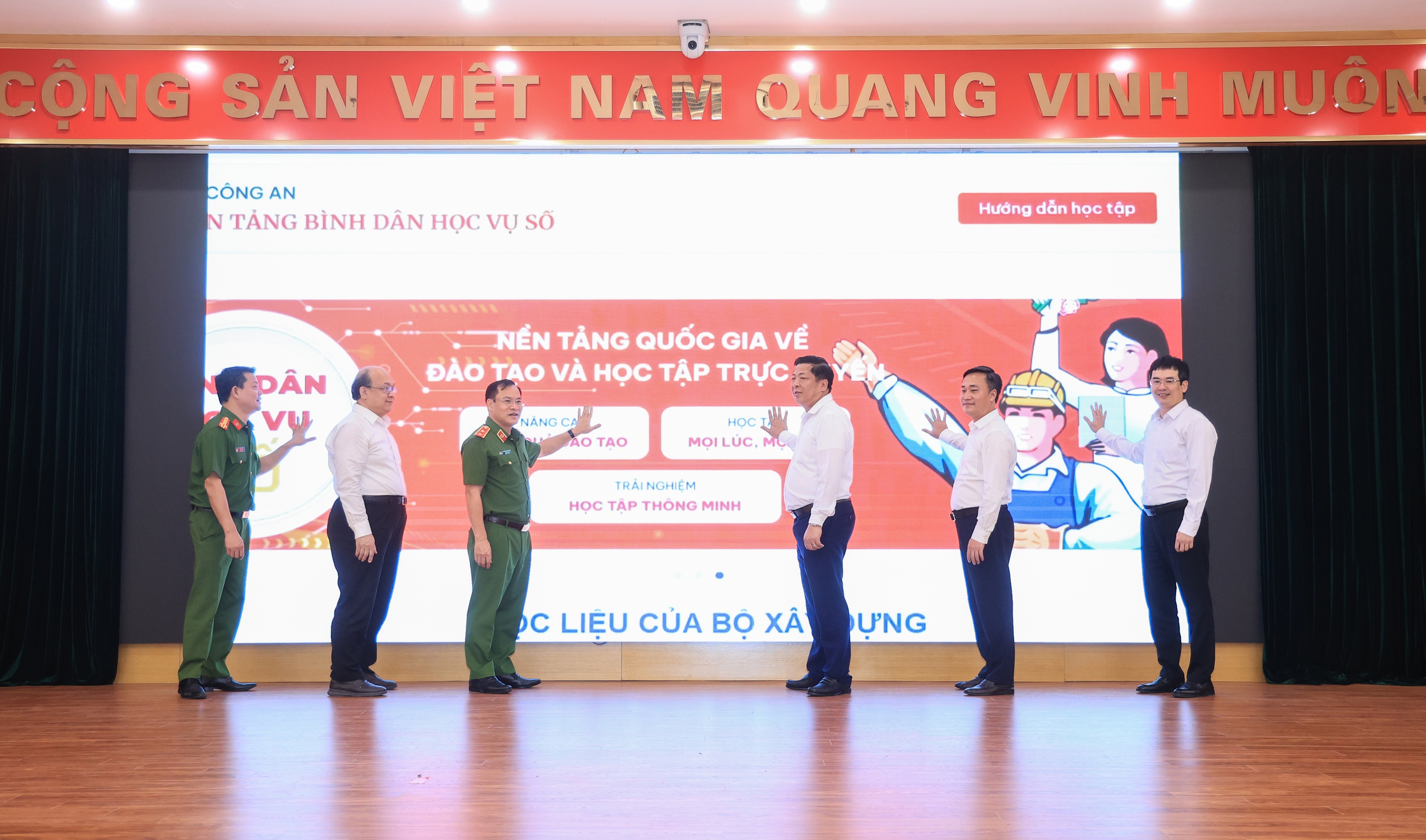 Bộ trưởng Trần Hồng Minh: Chuyển đổi số tạo đột phá phục vụ tốt người dân, doanh nghiệp- Ảnh 3.